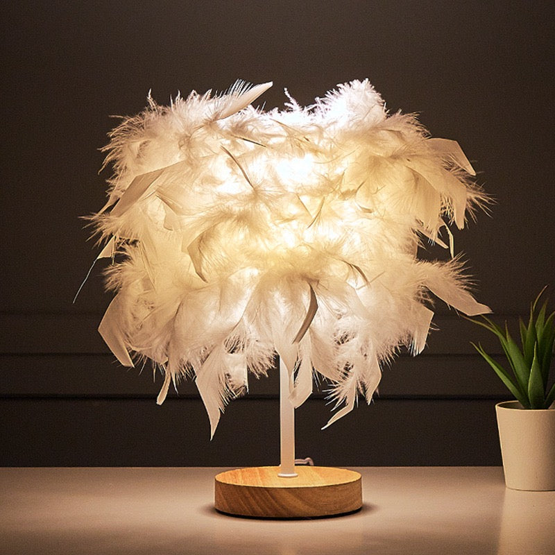 Luxury Feather Lamp for Wedding Room Decoration, Bedroom Headlight with a Sweetheart Touch
