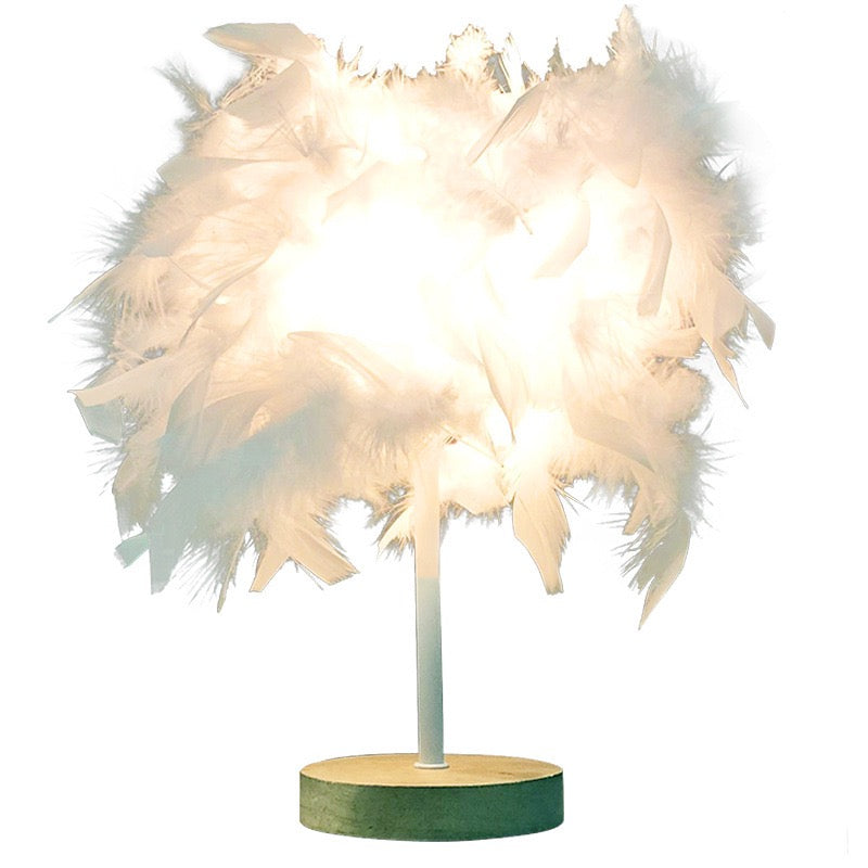 Luxury Feather Lamp for Wedding Room Decoration, Bedroom Headlight with a Sweetheart Touch